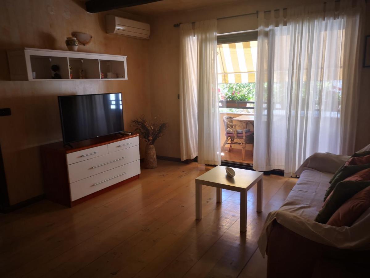 Apartment Marisa Пореч Екстериор снимка